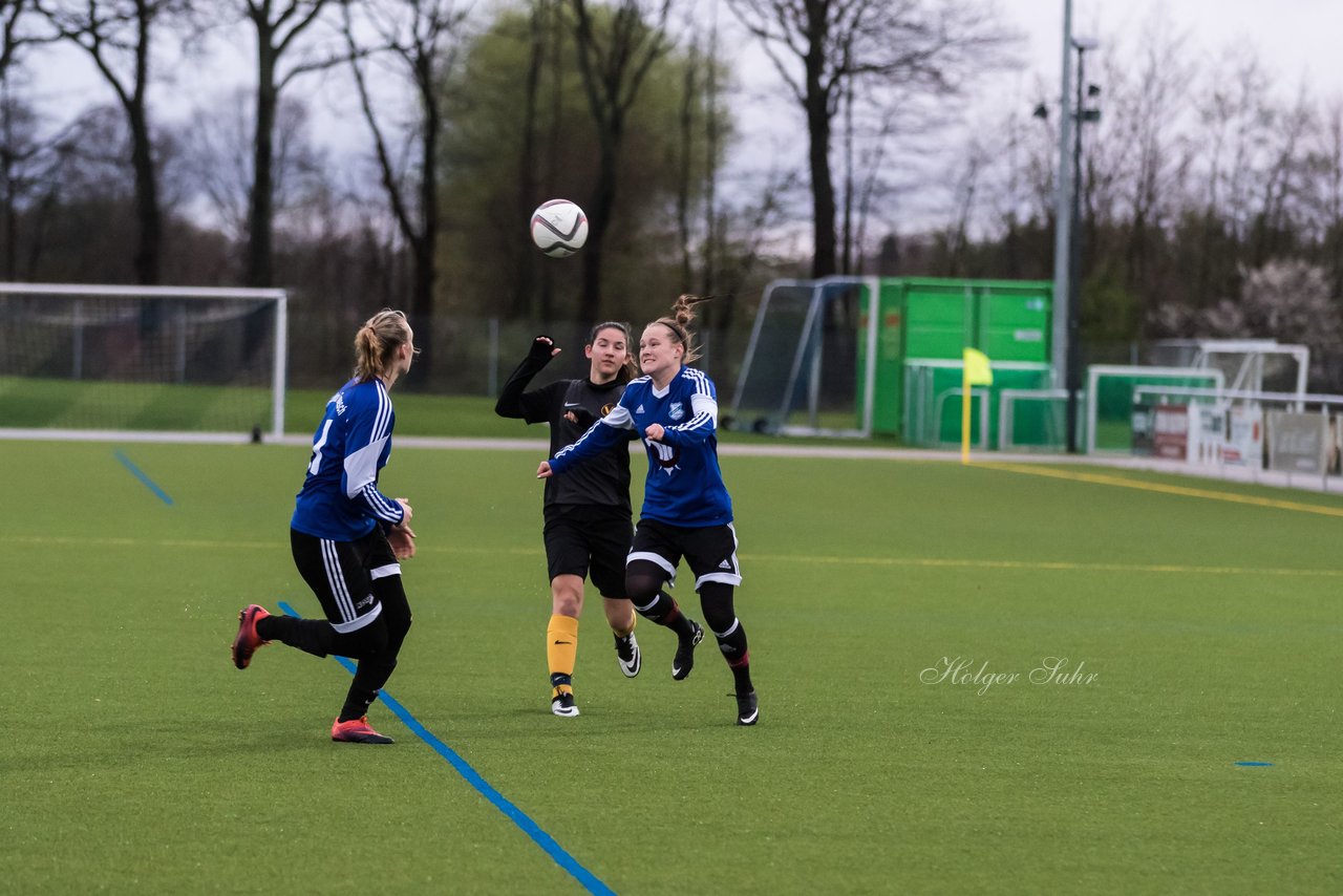 Bild 305 - Frauen Union Tornesch - Victoria : Ergebnis: 4:2